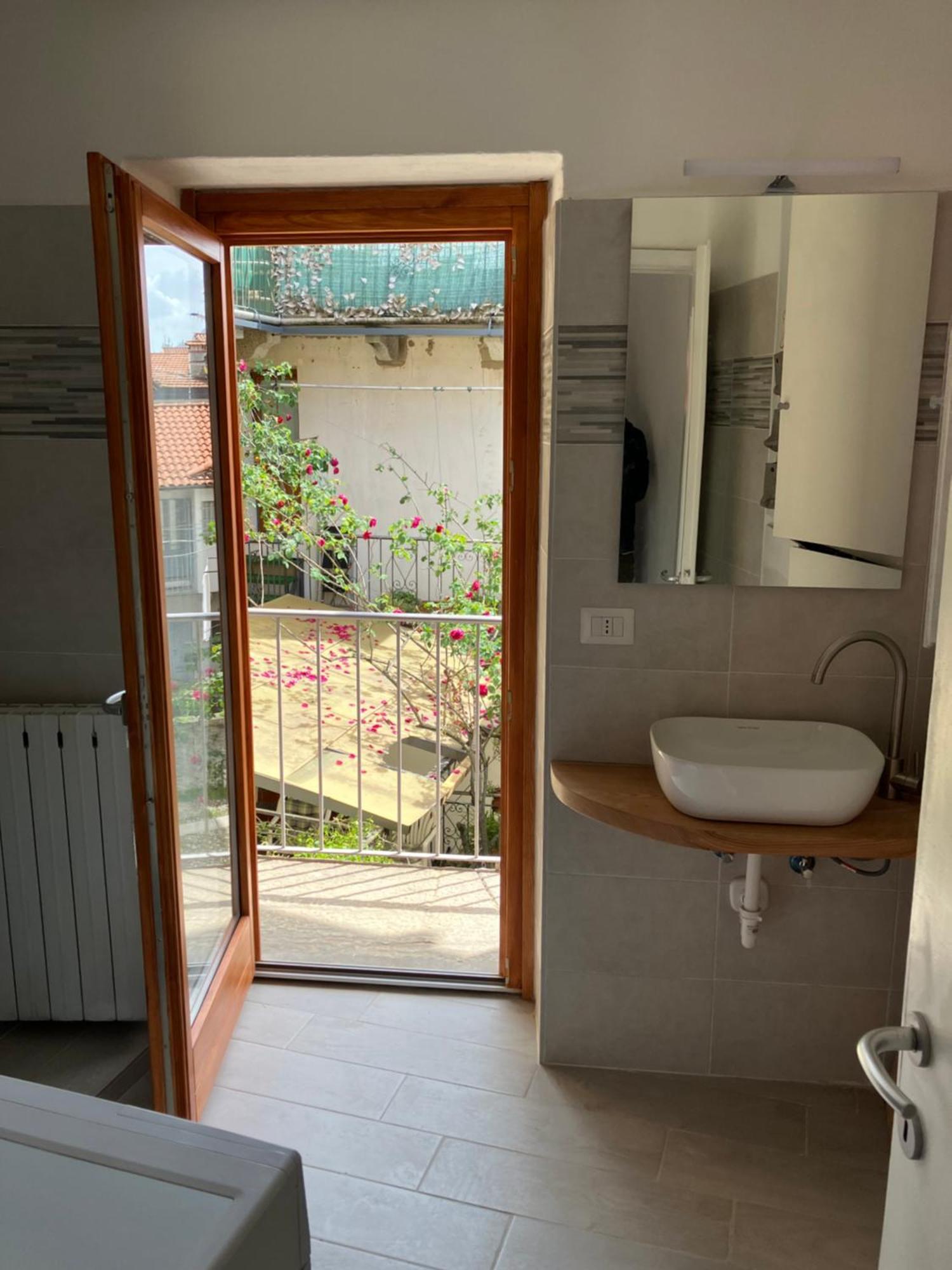 Casa Vacanze Scent Of Roses Verbania Extérieur photo